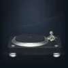 Denon DP-3000NE bandeja de tracción directa sobre fondo oscuro
