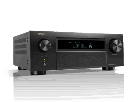 Denon AVC-X6800H vista en ángulo derecho Denon AVC-X6800H vista en ángulo derecho