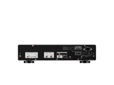 Panel trasero del Marantz CD 70 con salidas RCA, óptica y coaxial Panel trasero del Marantz CD 70 con salidas RCA, óptica y coaxial