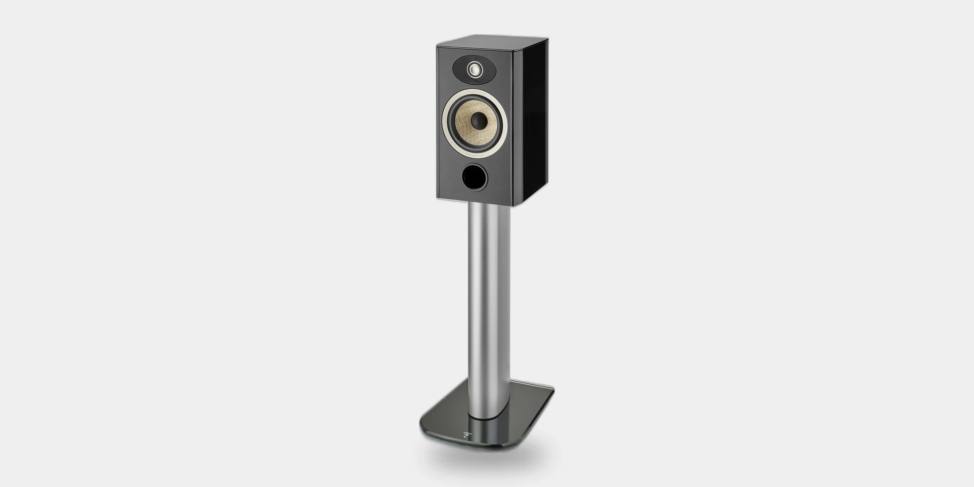 Stand Focal Aria S900 con un bafle Aria Evo X N1 montado