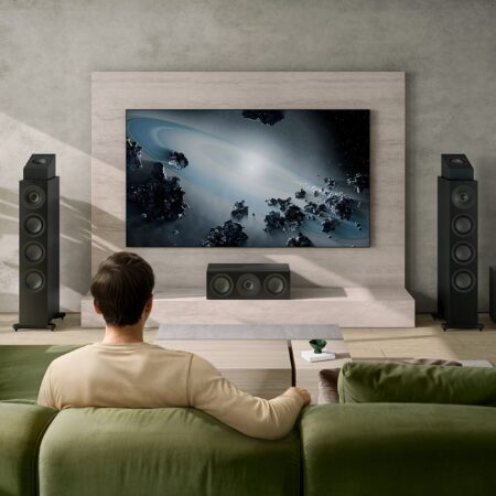 KEF Q11 Meta como par frontal de un sistema de cine en casa